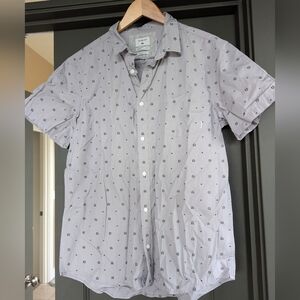 Men's Quicksilver button up collared shirt